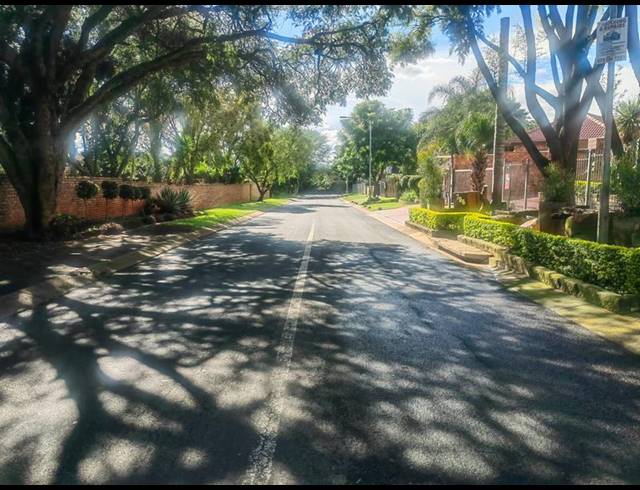 4 BEDROOM PROPERTY TO RENT IN FAERIE GLEN